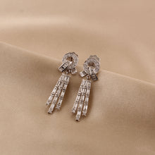 Load image into Gallery viewer, Polaris Earrings