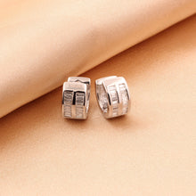 Load image into Gallery viewer, Baguette Hoops