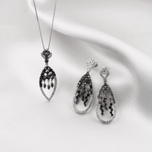 Load image into Gallery viewer, Arabesque Earrings