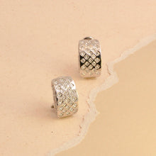 Load image into Gallery viewer, Nix Earrings