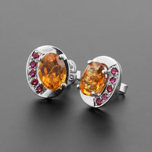 Load image into Gallery viewer, Lunares Earrings
