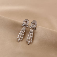 Load image into Gallery viewer, Polaris Earrings

