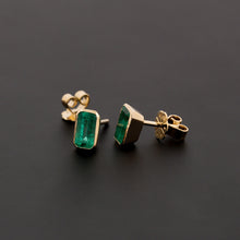 Load image into Gallery viewer, Samra Earrings 8x7mm
