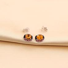 Load image into Gallery viewer, Lunares Earrings
