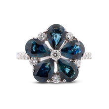 Load image into Gallery viewer, Lama Flower Ring
