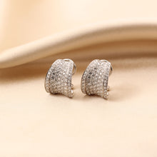 Load image into Gallery viewer, Nayra Earrings
