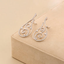 Load image into Gallery viewer, Aura Earrings
