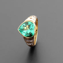 Load image into Gallery viewer, Royal Heart Ring
