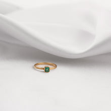 Load image into Gallery viewer, Plain Bea Ring
