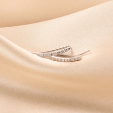 Load image into Gallery viewer, Bruma Climber Earring
