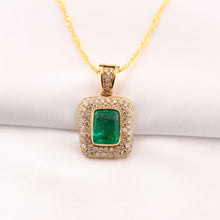 Load image into Gallery viewer, Verdalia Pendant
