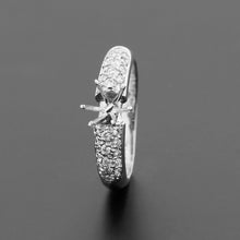 Load image into Gallery viewer, Lys Ring Set
