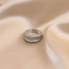 Load image into Gallery viewer, Countess Ring
