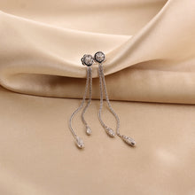 Load image into Gallery viewer, Vega Earrings
