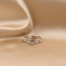 Load image into Gallery viewer, Élan Ring Set
